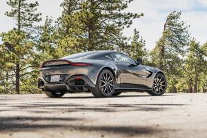 Aston Martin Vantage 2018 года  (NA)